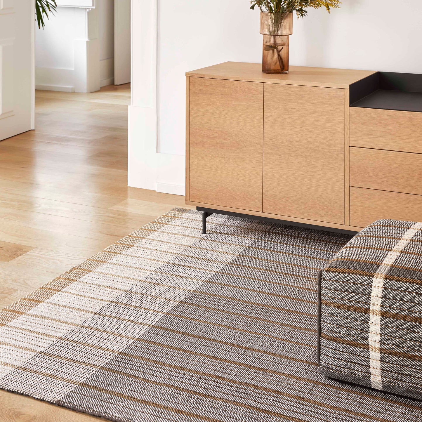 GAN Reversible Rug, Black 170x240